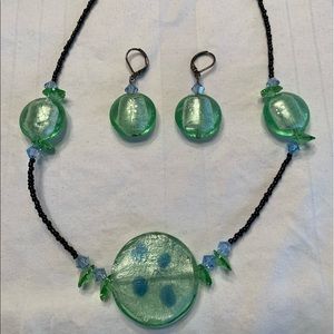 Necklace/earrings set